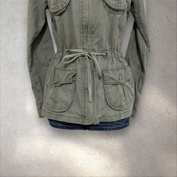 Mossimo Supply Co. Army Green Utility Jacket with Drawstring Waist - Picture 4 of 8